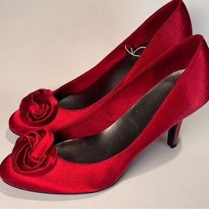 FIONI Clothing Red Satin Heels